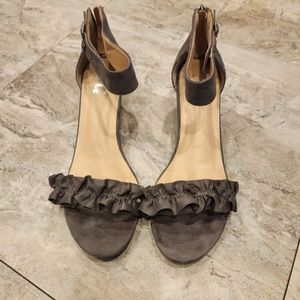 Womens sandals size 9